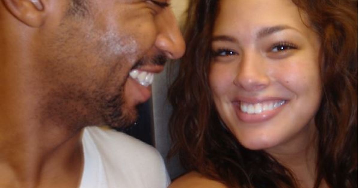 Зірка привітала коханого з річницею / © instagram.com/theashleygraham