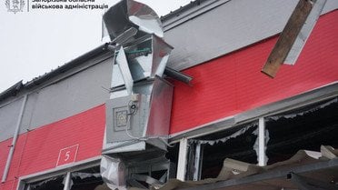 Наслідки ворожого удару по Запоріжжю_3 / © Очільник Запорізької ОВА Іван Федоров