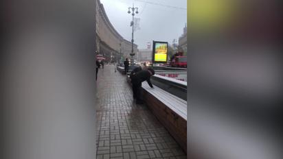 Київ починає замітати снігом