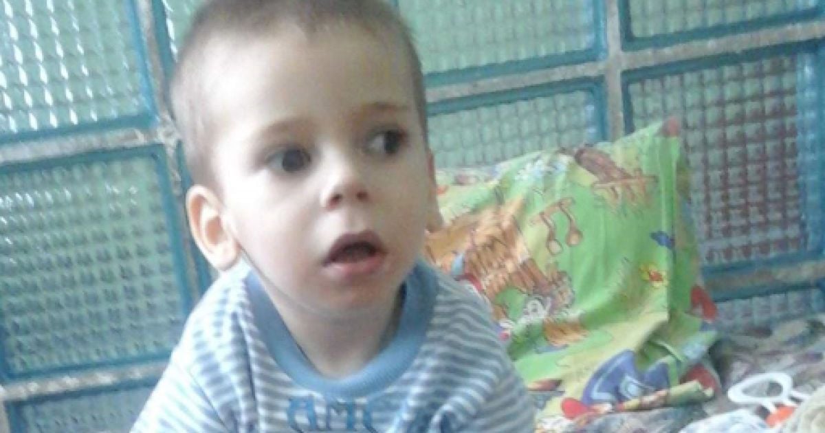 Надеется на помощь годовалый Роман