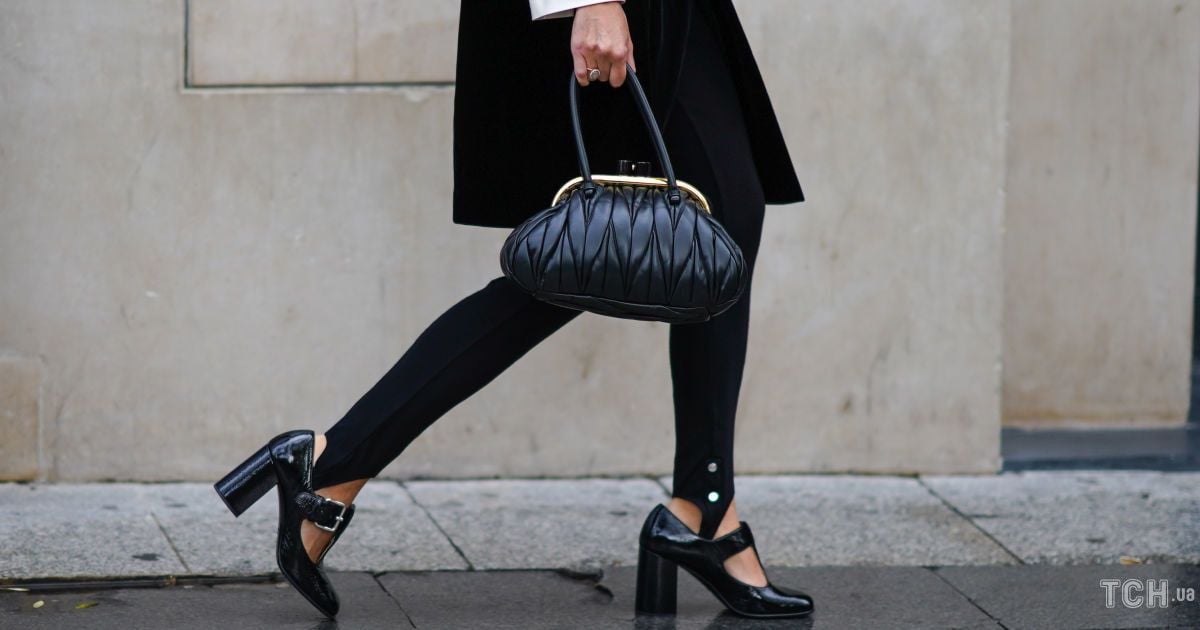 Блеск и стиль: пряжки на обуви снова возвращаются в моду