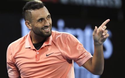 Тенісист жбурнув уболівальнику шкірку від банана після перемоги на Australian Open
