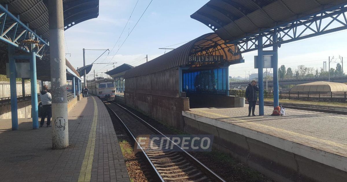 жінка потрапила під потяг на видубичах_1 / © Вартові.Еспресо