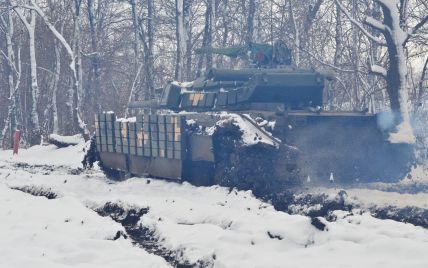 Ситуация на Донбассе: во время обстрелов боевиков погиб украинский военный