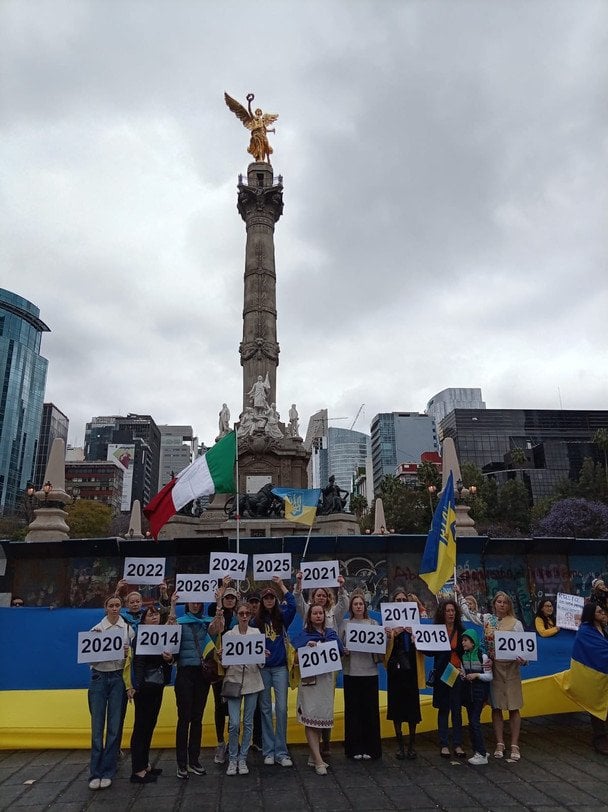 Акція Stop the Evil Together в Мексиці. Фото: ГО «Casa de Ucrania»