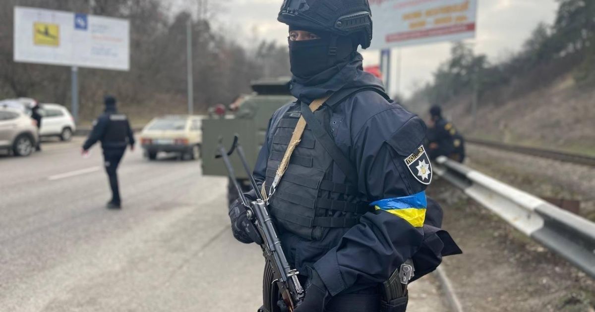 Як поводитися на блокпостах: корисні поради для українців (фото)