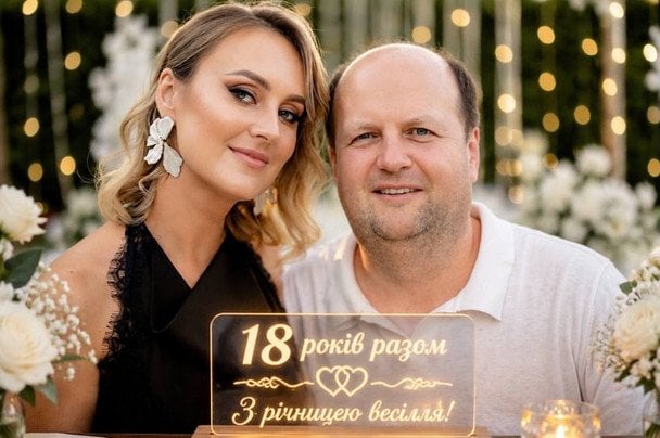 Віктор Бронюк із дружиною / © instagram.com/viktorbronyuk_official
