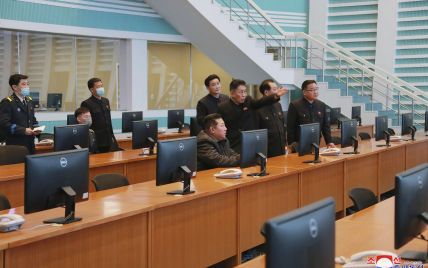 Северная Корея пытается следить за армией США и их "васалов"