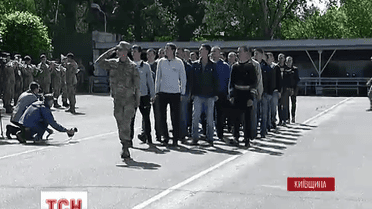 У найближчі два місяці, на строкову службу призвуть понад 16 тисяч юнаків