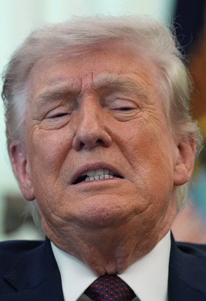 Трамп подтвердил, что будет обсуждать финал войны с Зеленским в Анкаре.