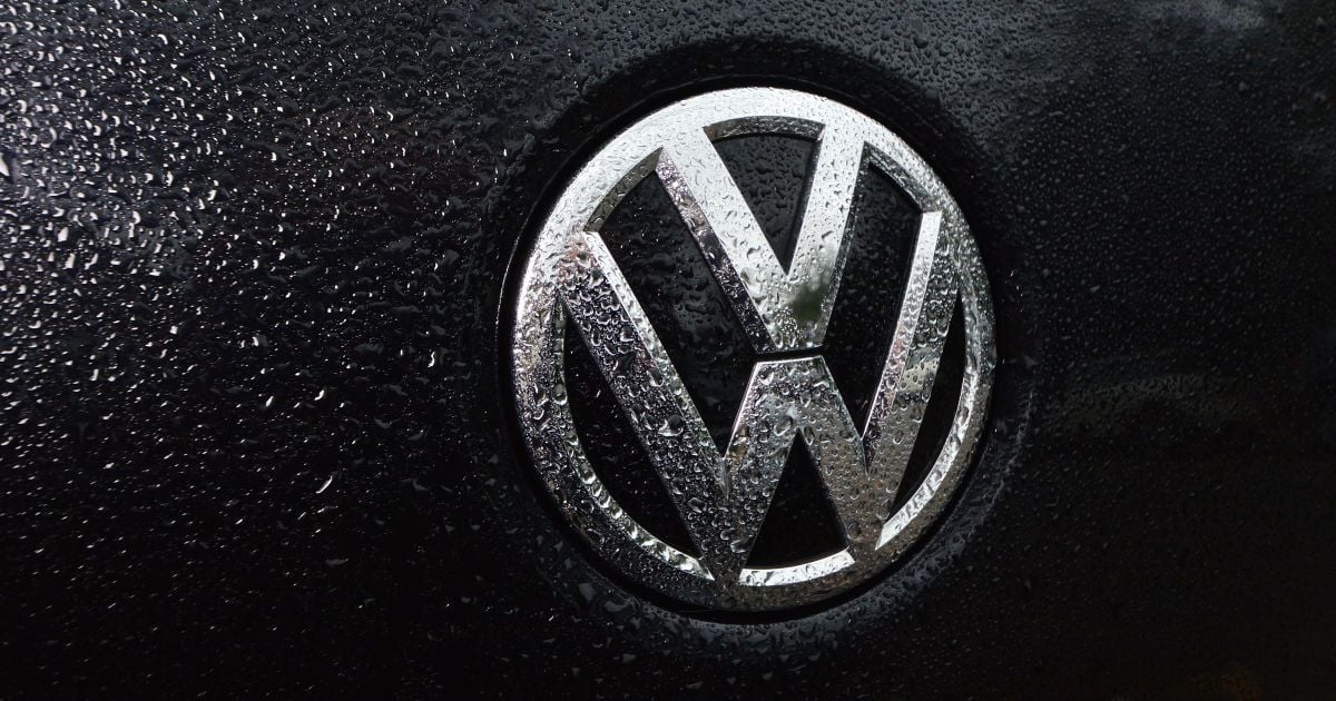 С мая 2016 большинство моделей автомобилей Volkswagen выходит с возможностью избрания украиноязычных текстов мультимедийных систем