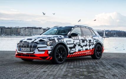 В Audi визначилися з датою презентації серійного електрокросовера