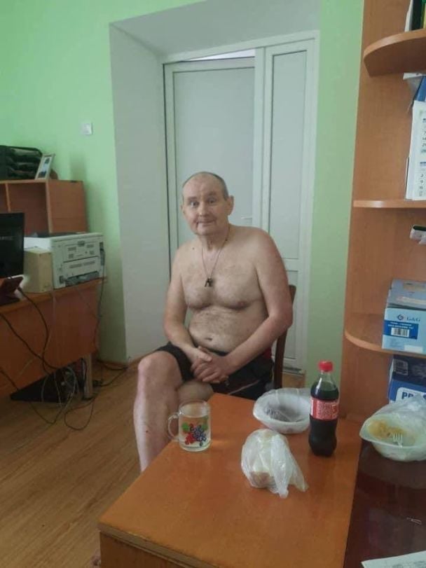 Екссуддя Микола Чаус в сільраді  села Мазурівка. Фото: t.me/Tsaplienko