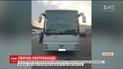 Водій туристичного автобуса сховав під обшиттям стелі 400 кілограмів контрабандного сиру