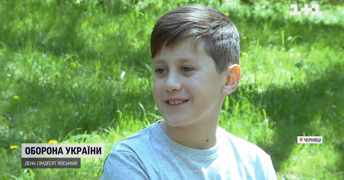 Видео — 11-летний мальчик собрал более 20 бронежилетов для бойцов