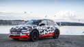 Audi продает электрокроссовер прямо со стенда автосалона