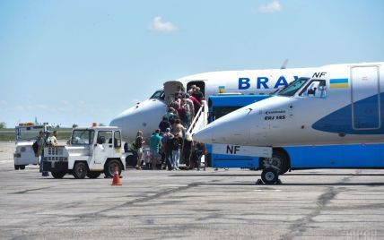 Всі українці, які застрягли в албанському аеропорту, повернулись додому