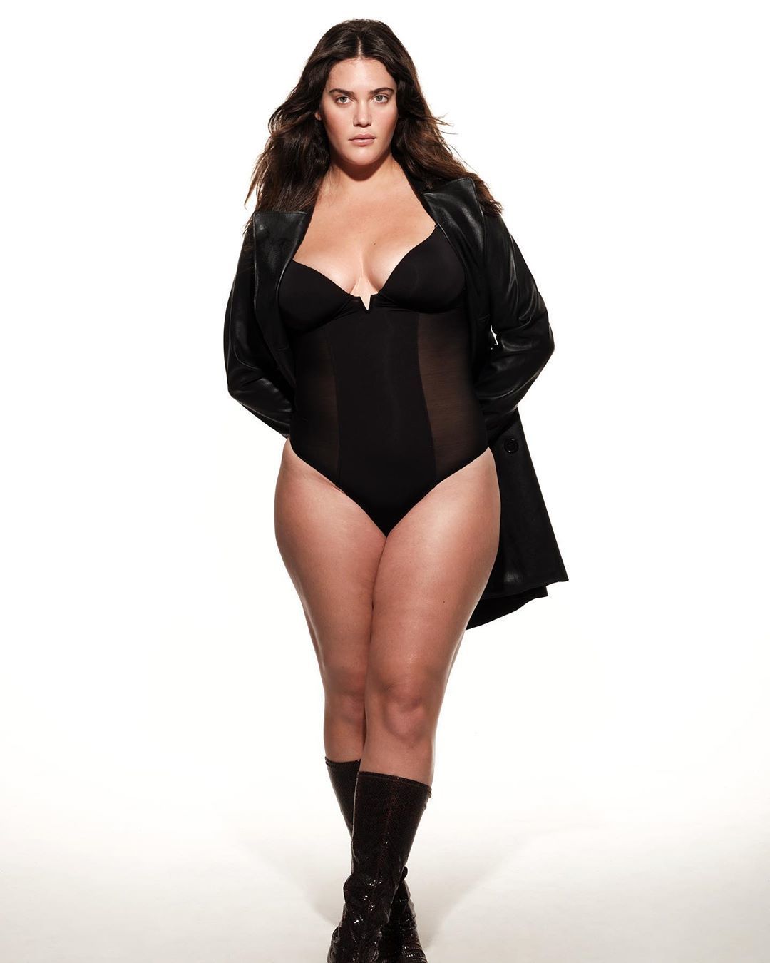 Ангелом Victorias Secret стала модель Plus Size Алі Тейт Катлер фото — Гламур 