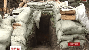 На передовій українські солдати згадують своїх дідів піснями та спогадами