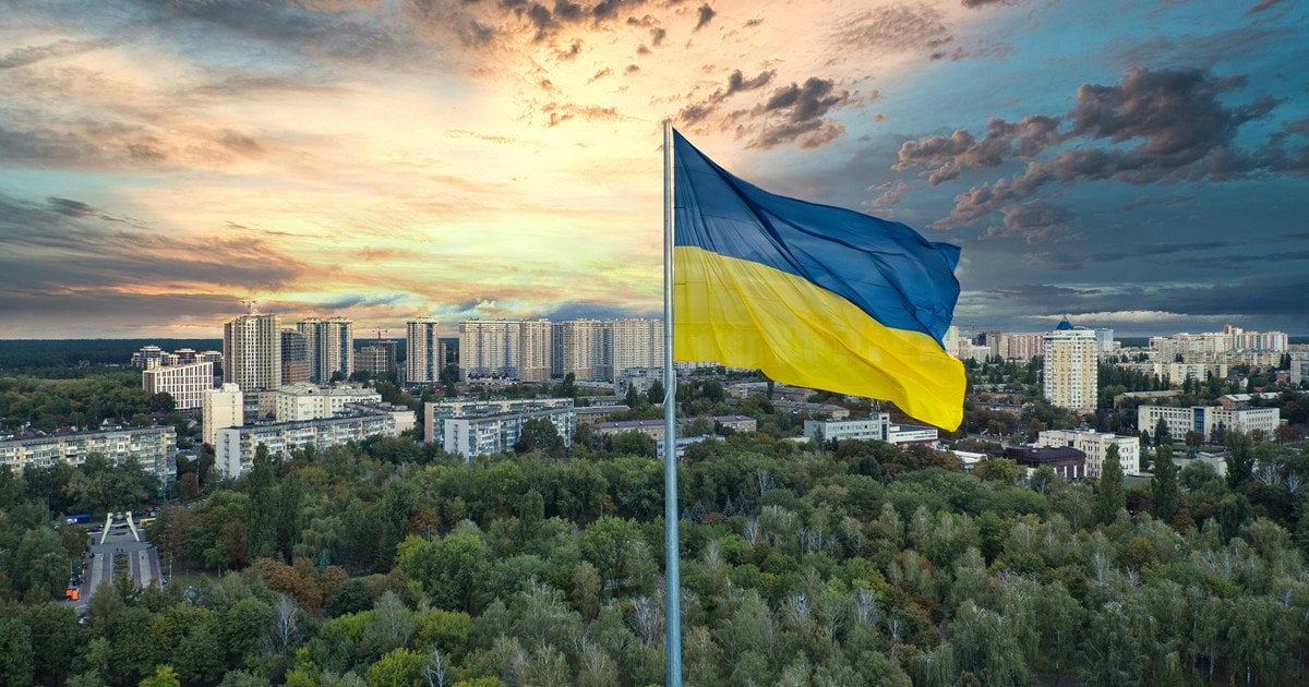 Головний прапор України