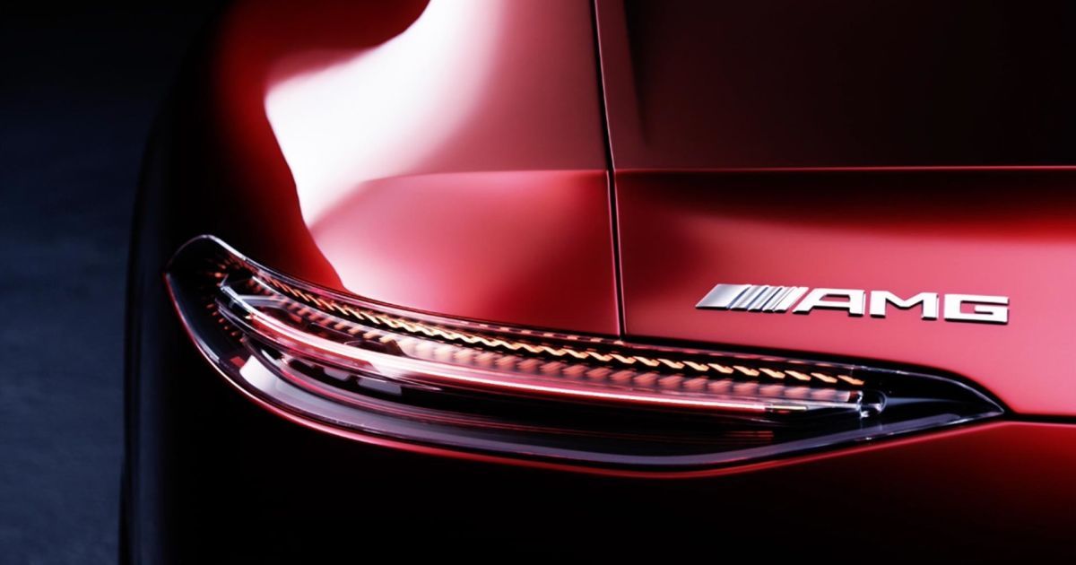 В Сети появился видеотизер Mercedes-AMG GT