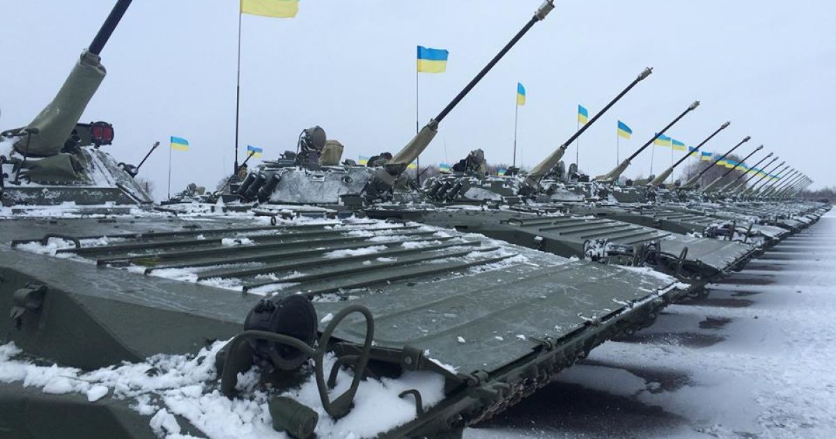 Порошенко передал армии очередную партию военной техники