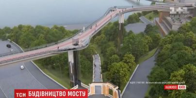 Пешеходный мост между Владимирской горкой и Крещатым парком почти достроили