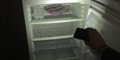 В холодильнику одного з керівників Судової адміністрації знайшли хабар