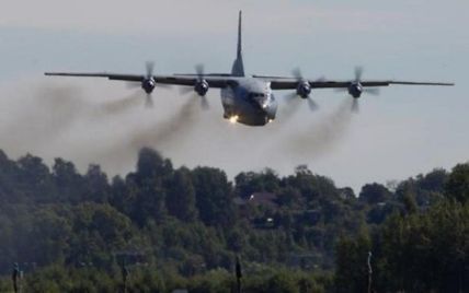 В Афганістані впав літак із українцями на борту