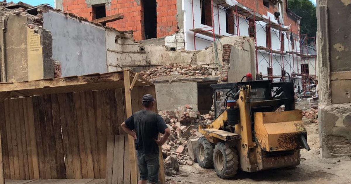 Так виглядає те, що залишилося від історичної будівлі. / © Facebook/Віталій Глагола
