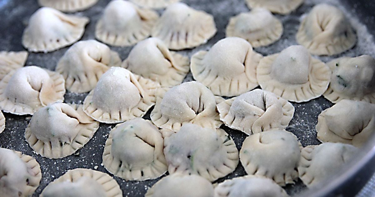 Что можно добавить к пельменям для вкуса