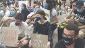 Під Офісом президента протестувальники поконфліктували з правоохоронцями через обшук