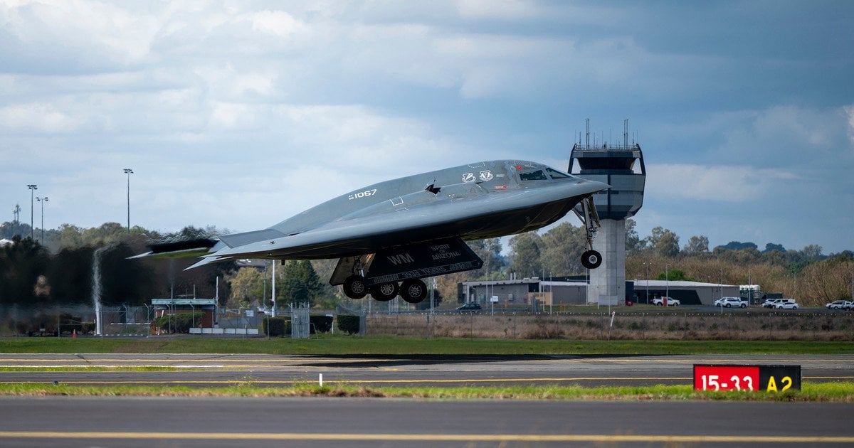 Бомбардировщик B-2 Spirit