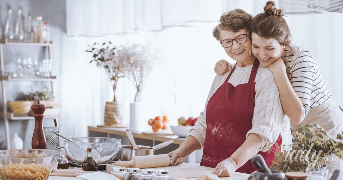 Топ-5 родинних традицій бабусиного покоління, які ми радо повертаємо у сучасне життя