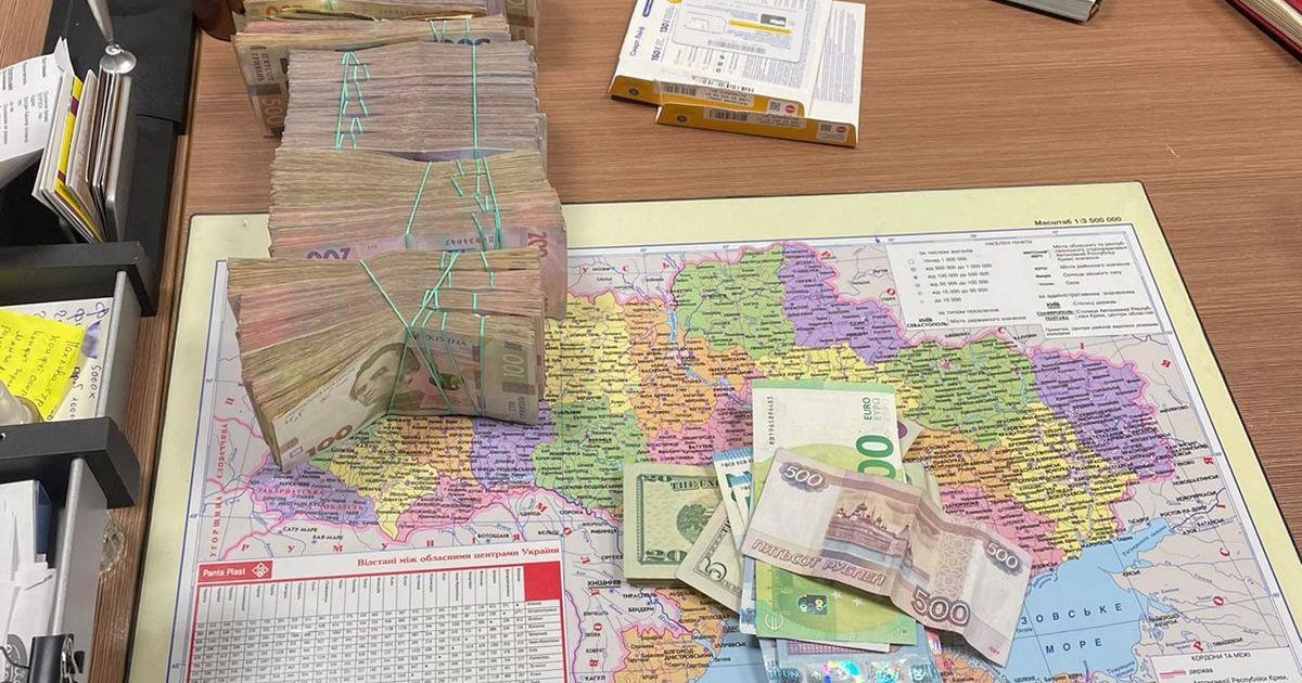 Злочинне угруповання виготовляло та торгувало фальсифікованими продуктами