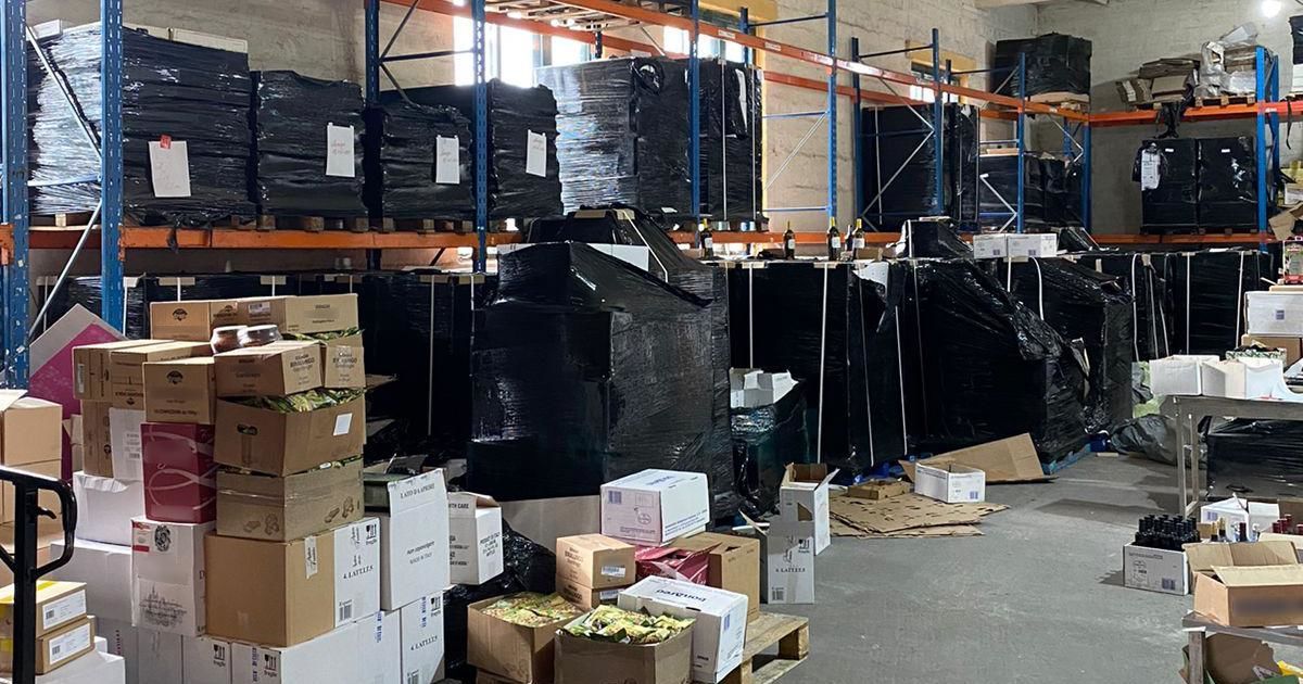 Злочинне угруповання виготовляло та торгувало фальсифікованими продуктами