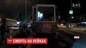 Смерть на рельсах. В Днепре трамвай сбил женщину с ребенком