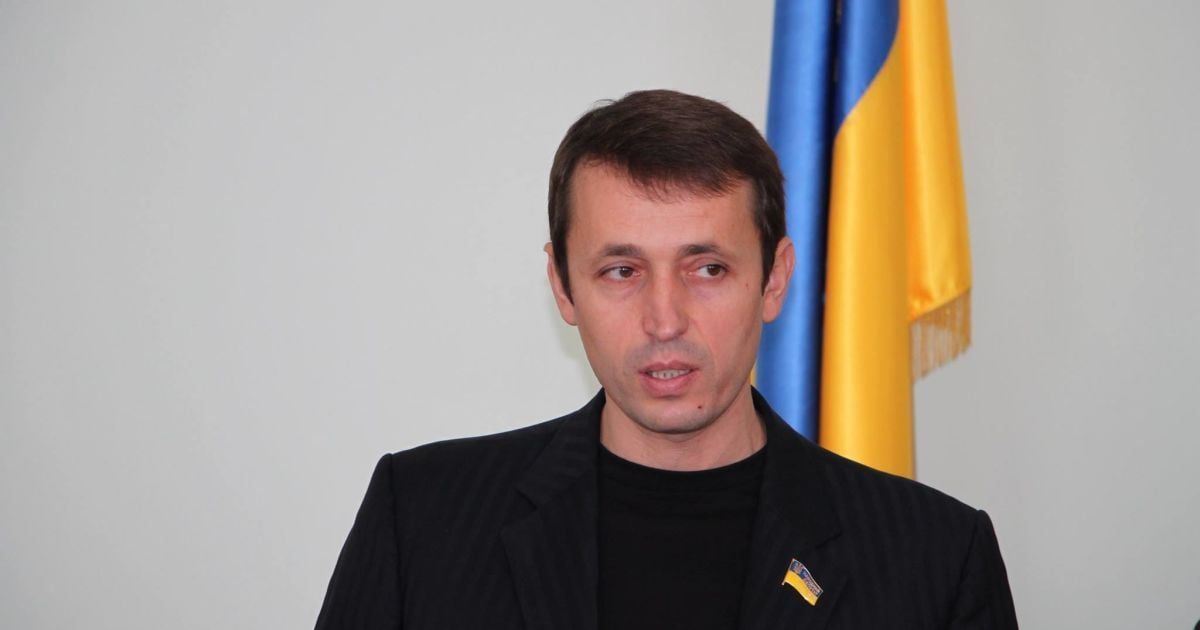 Нардеп від "Батьківщини" Дубіль вдруге не з'явився на допит ДБР