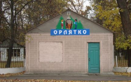 В санатории под Киевом ребенка привязали к стулу, облили водой и накололи успокаивающими