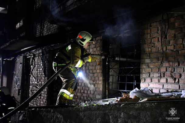 Окупанти обстріляли Миколаїв 13 травня / © Управління ДСНС у Миколаєвській області