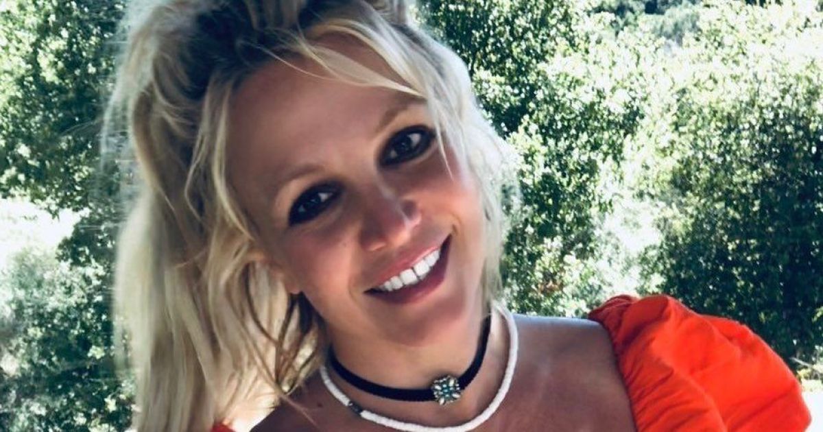 Бритни Спирс считала себя гадким утенком из-за плохих зубов