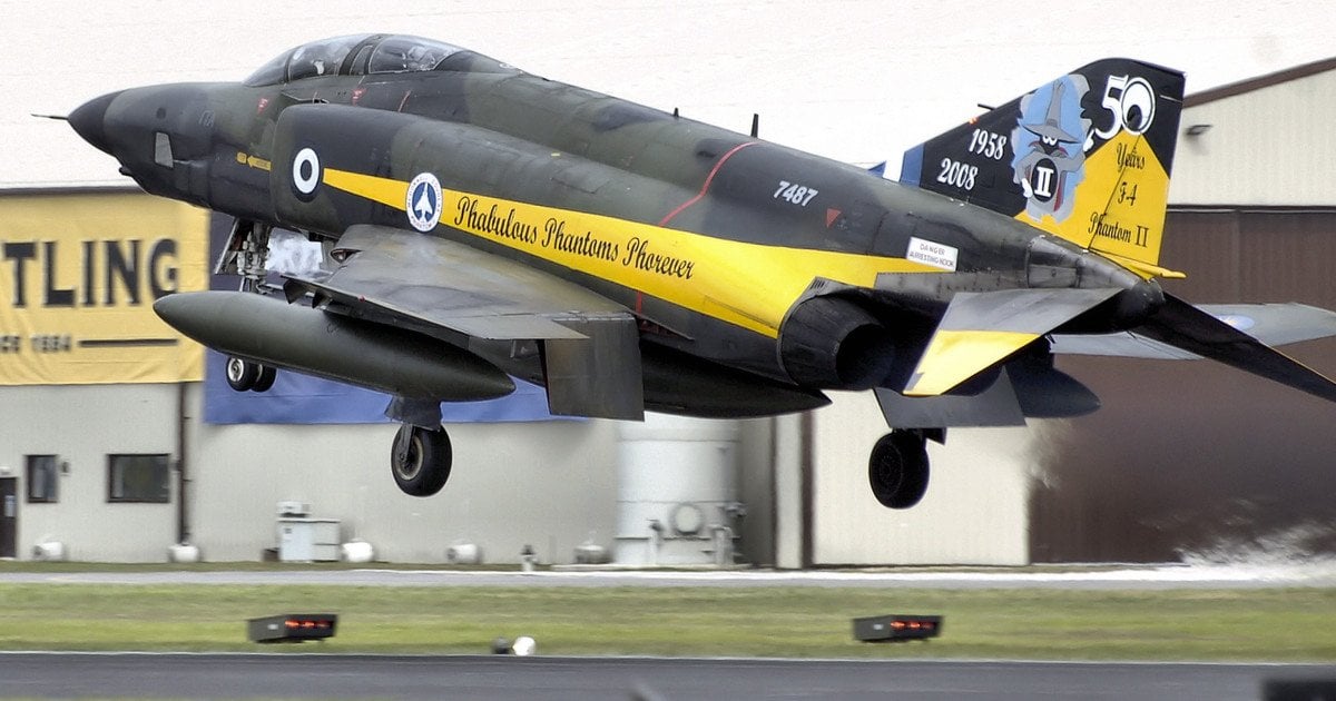 Грецький винищувач RF-4E Phantom II