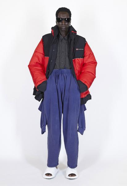 Колекція Balenciaga прет-а-порте сезону весна-літо 2 021 / © East News
