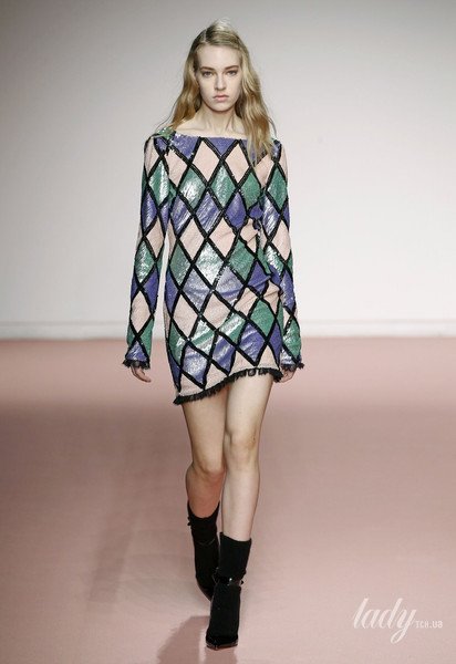 Коллекция Blumarine прет-а-порте сезона осень-зима 2019-2020_3 / © East News