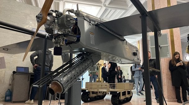 Украина производит столько же дронов, как РФ — "Шахедов", но более дешевых