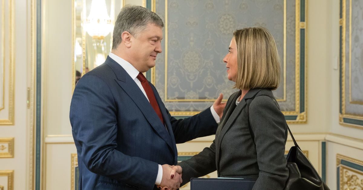 "Газпром" втратив імідж надійного партнера: Порошенко закликав ЄС відмовитися від "Північного потоку-2"