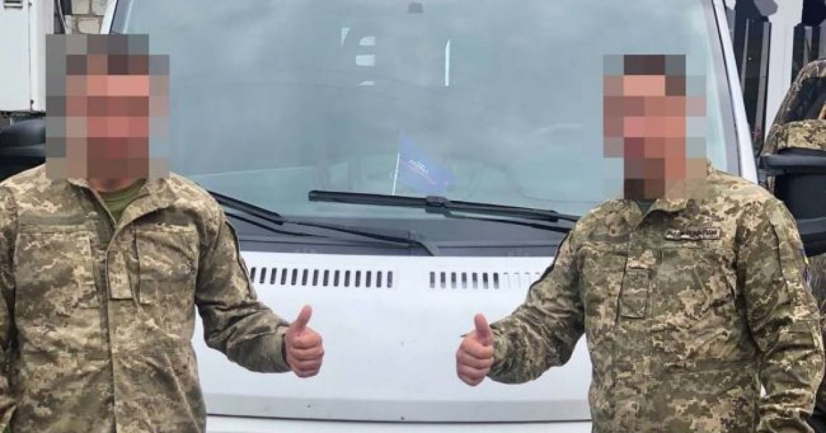 Favbet Foundation передал ВСУ на восточное направление микроавтобус Peugeot Boxer