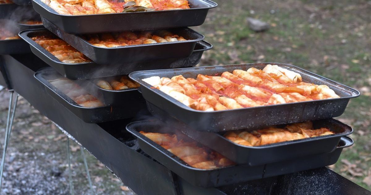 У Запоріжжі приготували 4 тисячі голубців_8 / © УНІАН