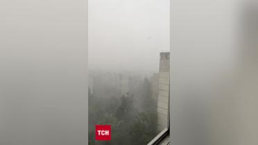 По Киеву пронеслась мощная буря с градом