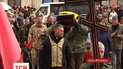 Суми попрощалися з бійцем «Кривбасу», Івано-Франківськ – з бійцем «Правого сектора»